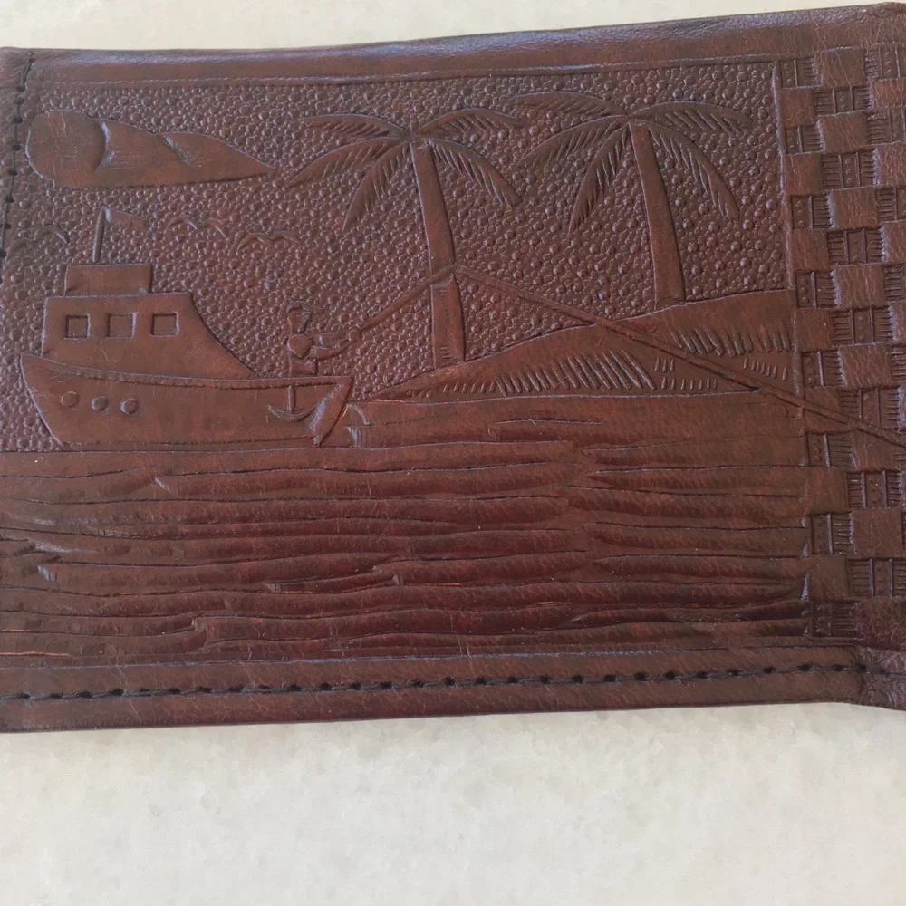 Acapulco Brown Leather Men's Bifold Wallet
